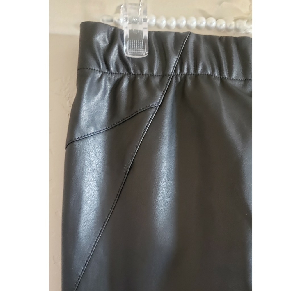 Anthropologie PILCRO Pants 26P Glasgow Black Vegan Leather Zippered Skinny Hem - Picture 10 of 15
